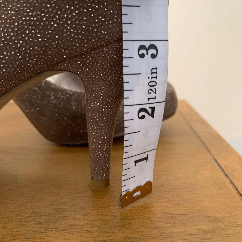 NEW Madden Girl blush glitter pumps heels / Size 8 / Getta style - Picture 9 of 11